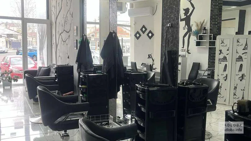 Центр красоты и эстетики The Cabinet Salon парикмахерское кресло