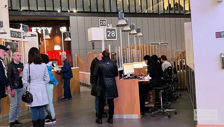 Фойе в Доме Юстиции в Тбилиси