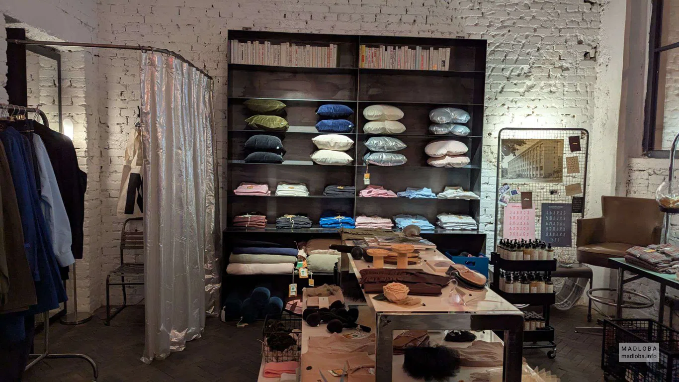 Магазин "The Shop" в Тбилиси