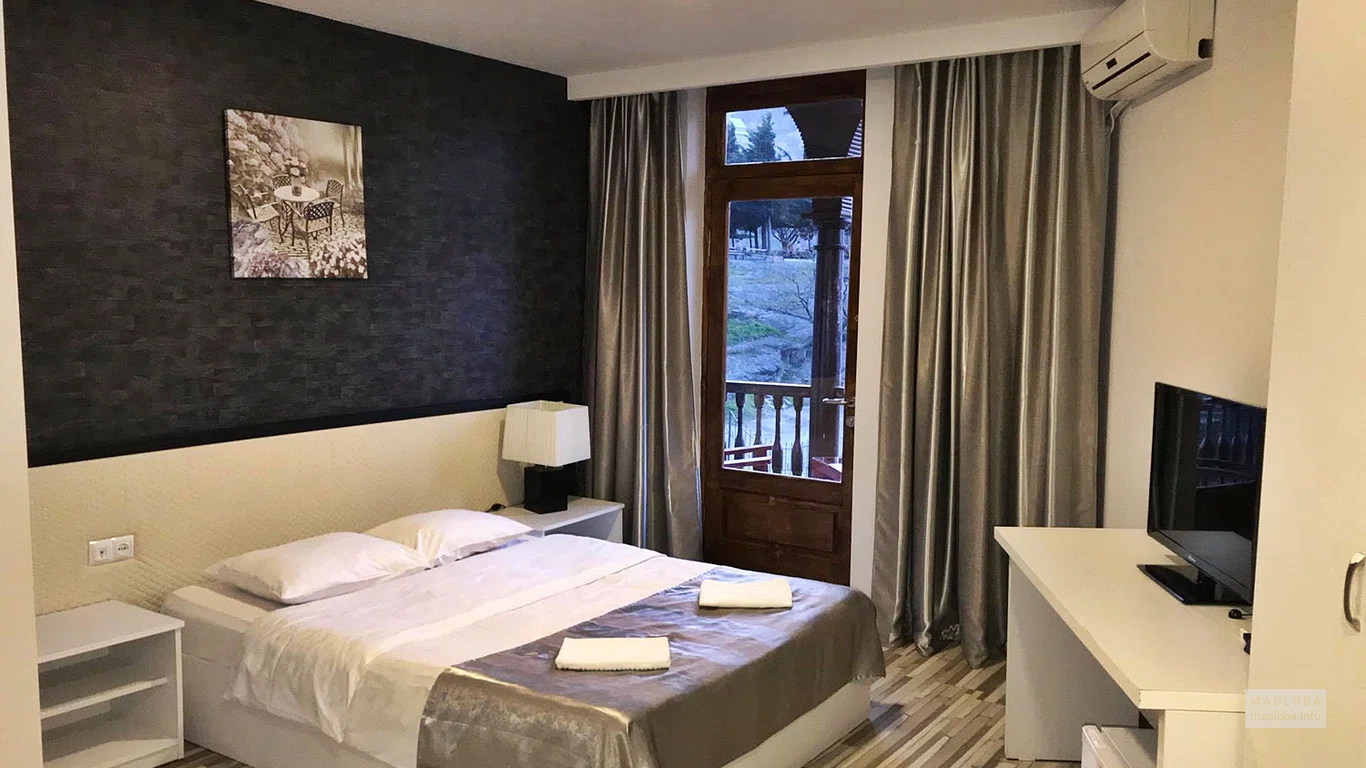 Tiflis Metekhi Hotel