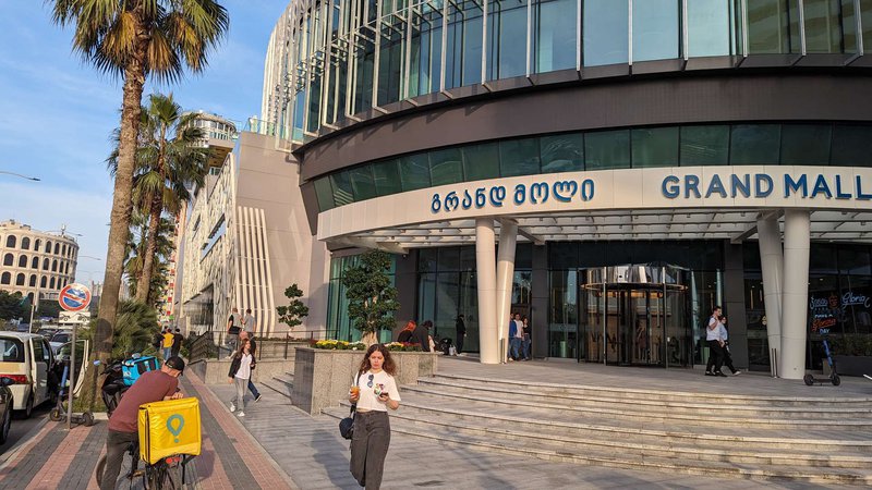 Торговый центр Grand Mall в Батуми - фасад - 5.jpg