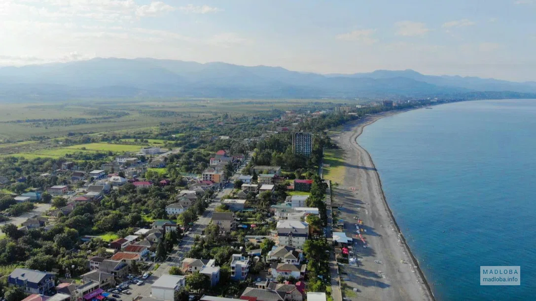 Центральный пляж в Кобулети