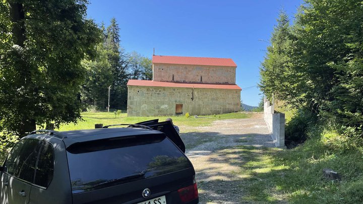 Potoleti Church