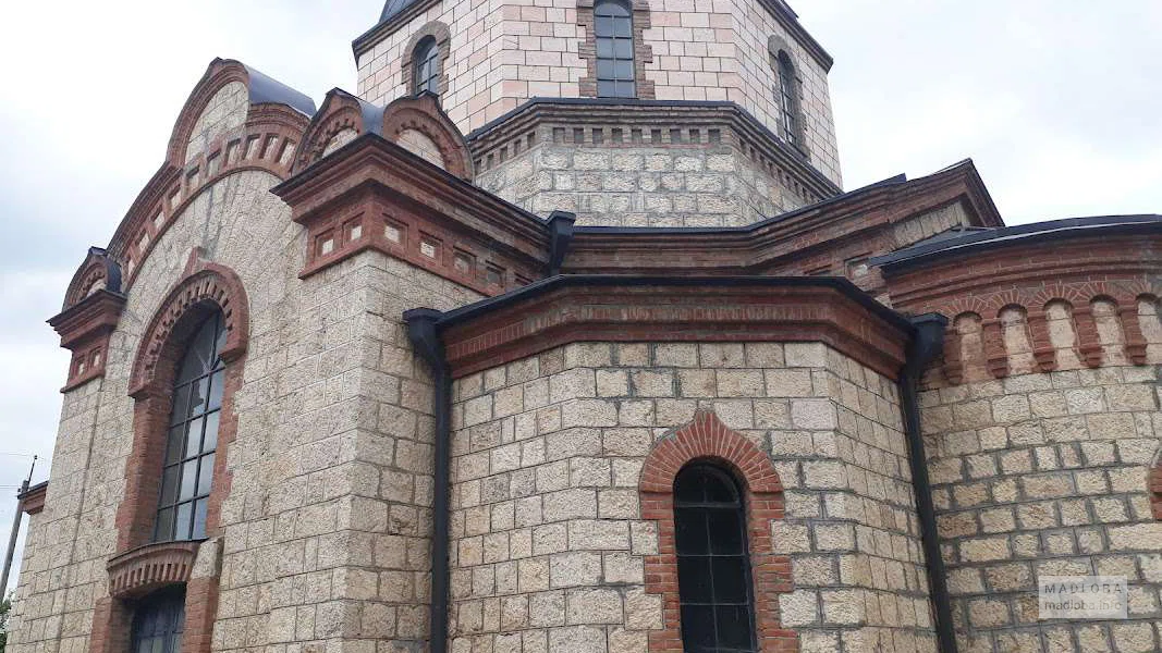 Храм Серафима Саровского в Самрекло