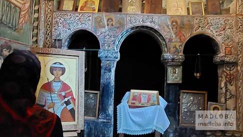 Церковь Спасителя в Лагами