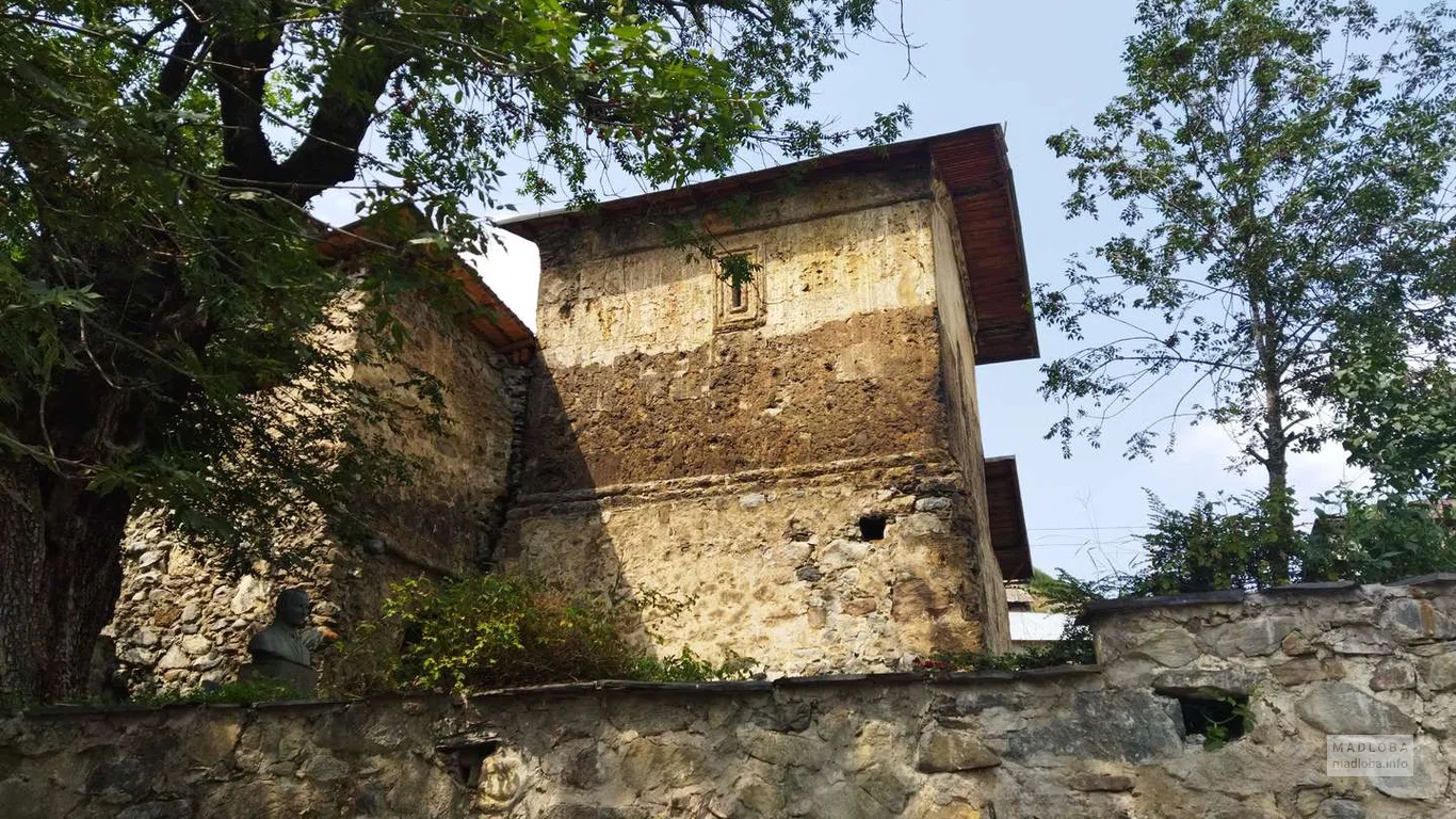 Церковь Спасителя в Лагами