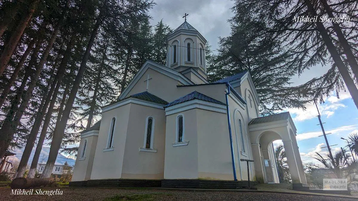 Церковь Святой Богородицы Иверской в Ланчхути