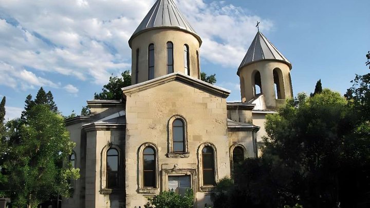 Церковь Святой  Самебы на кладбище Сапичхия