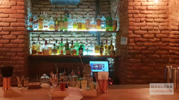 Бар в ресторане Tsitska