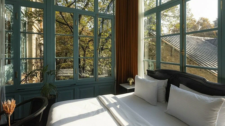 Unfound Door - Design Hotel