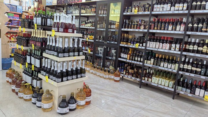 Supermarket (Lermontov St., 105)