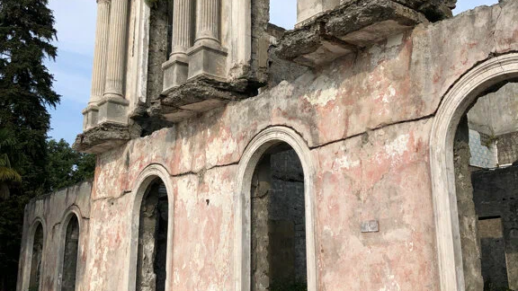Aleksandr Baryatinsky palace ruins