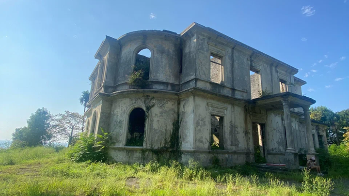Aleksandr Baryatinsky palace ruins