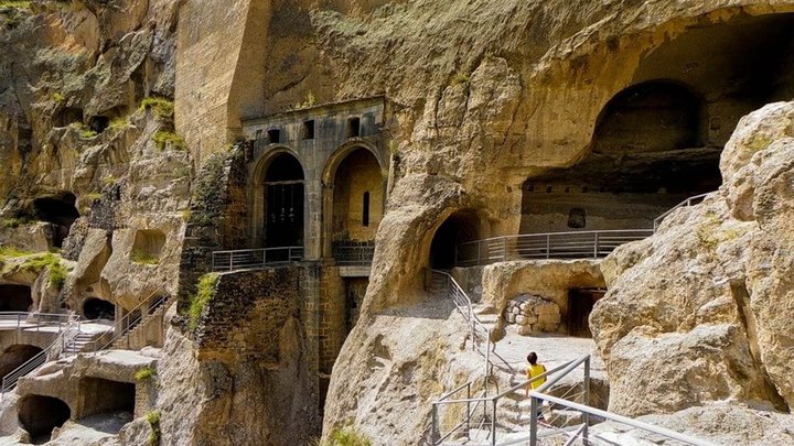 უშბას მოგზაურობა / Ushba Travel