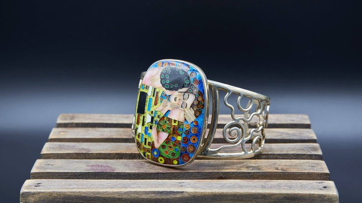 Uzado Jewelry