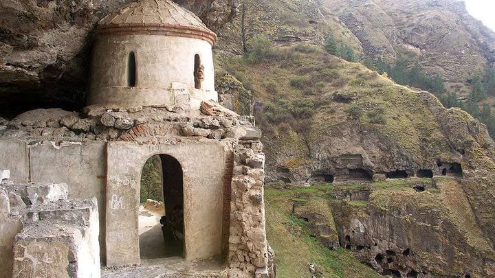 Vanis-Kvabebi Caves