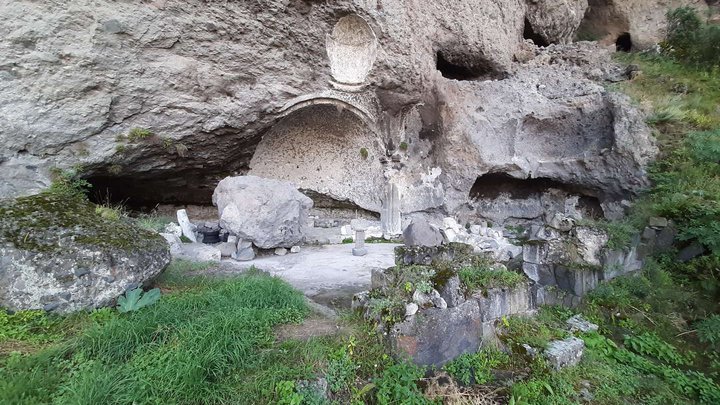 Vanis-Kvabebi Caves