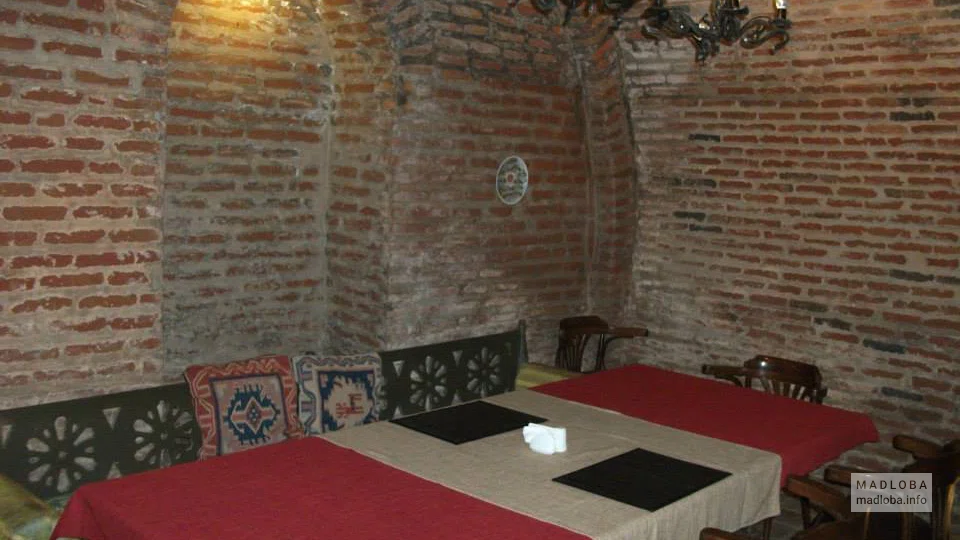 Вази мебель в ресторане