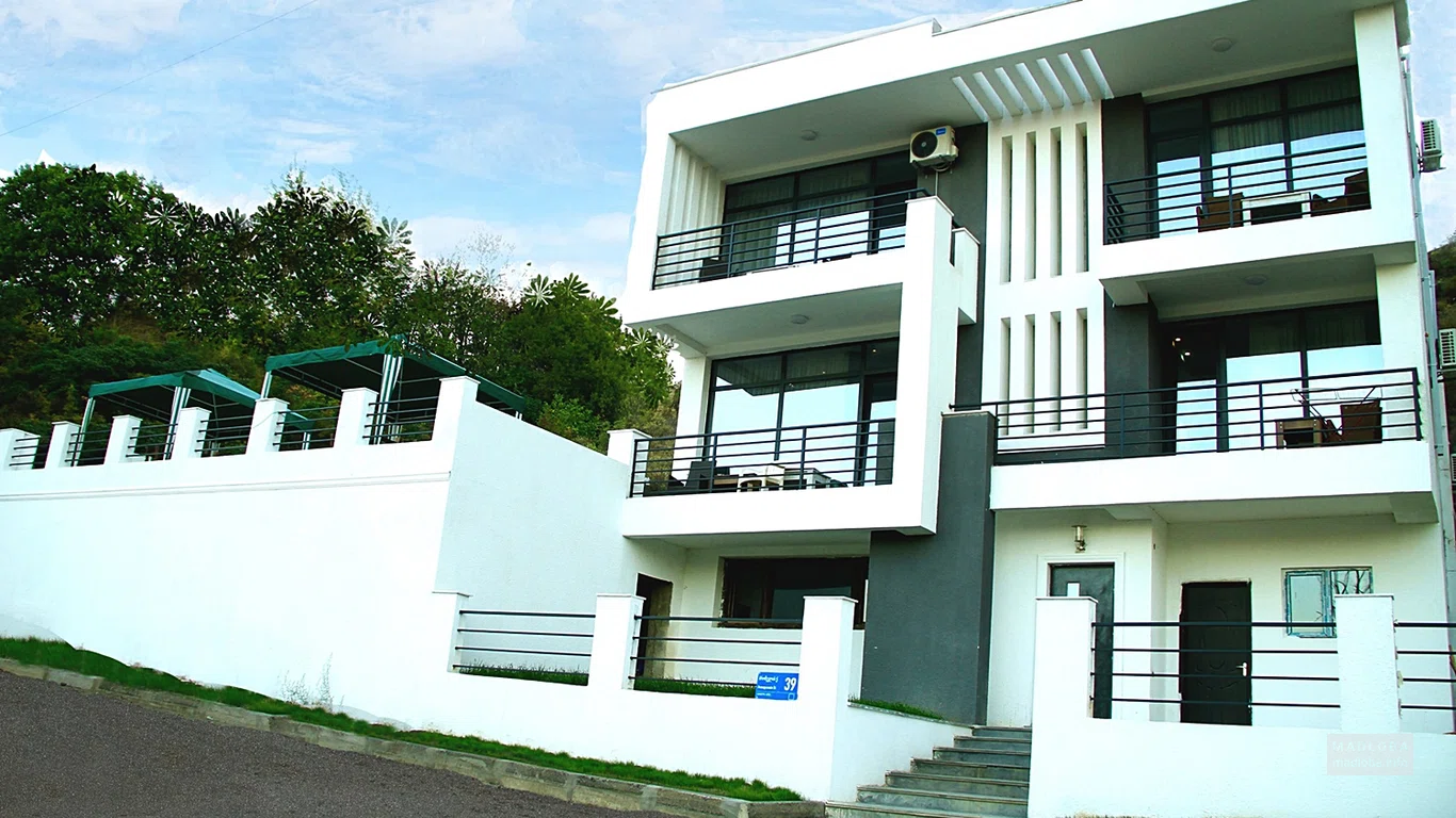 Здание Hotel Villa Veranda в Тбилиси