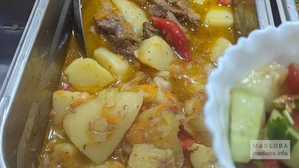 Блюдо из меню столовой