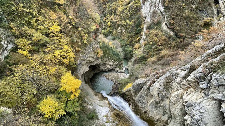 Gvirishi Waterfall