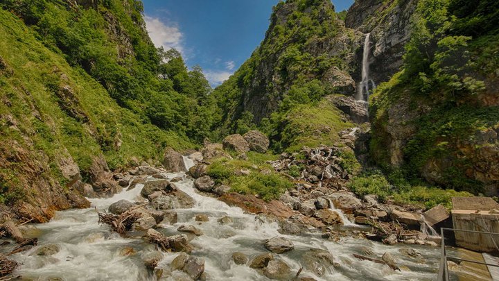 Hadori Waterfall
