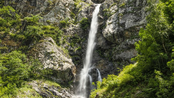 Hadori Waterfall