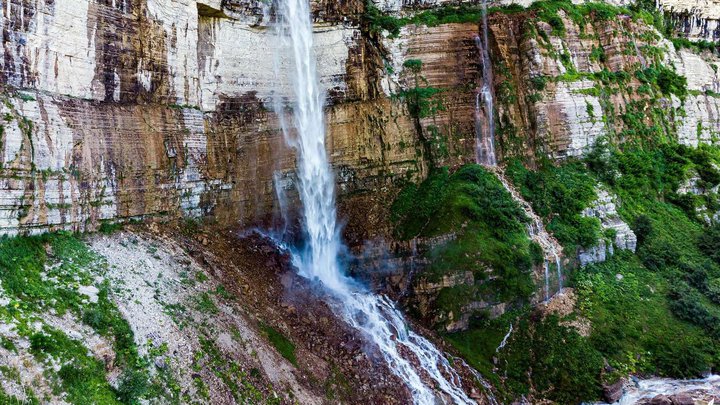 Kinchkha Waterfall