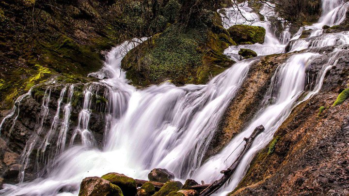 Rachha Waterfall