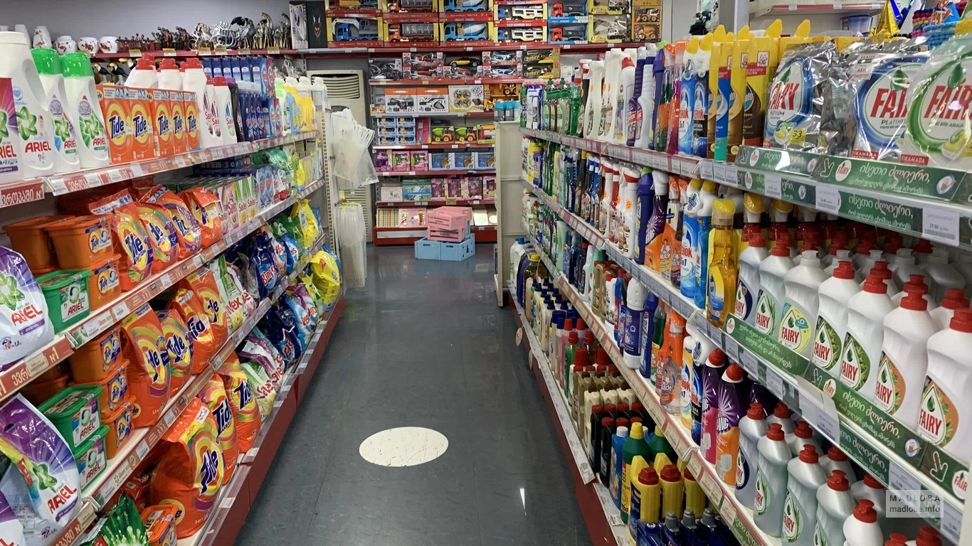 Супермаркет "Willmart" на улице Шалвы Инасаридзе в Батуми