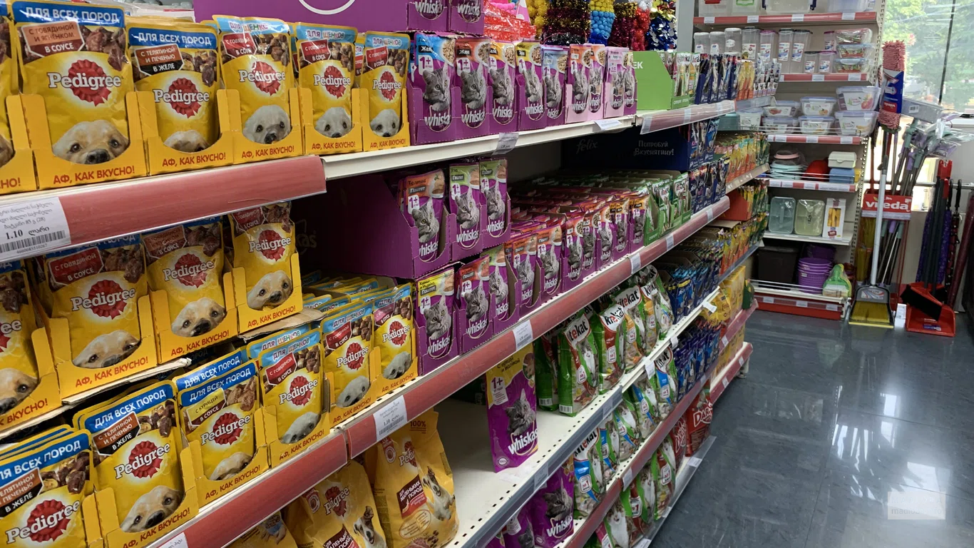 Супермаркет "Willmart" на улице Шалвы Инасаридзе в Батуми