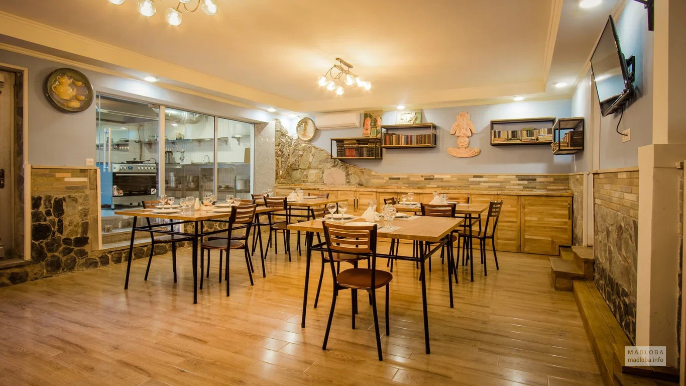 Ресторан в Wine Symphony Boutique Hotel