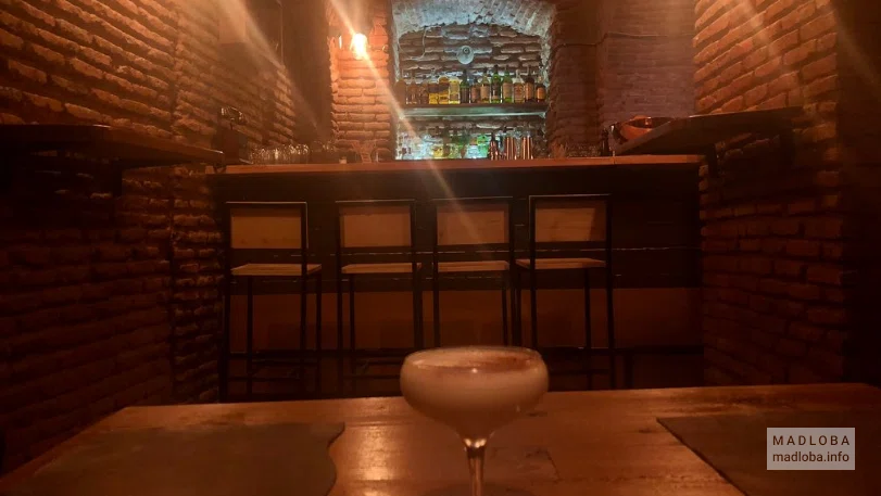 Коктейль-бар "Woland's Speakeasy"