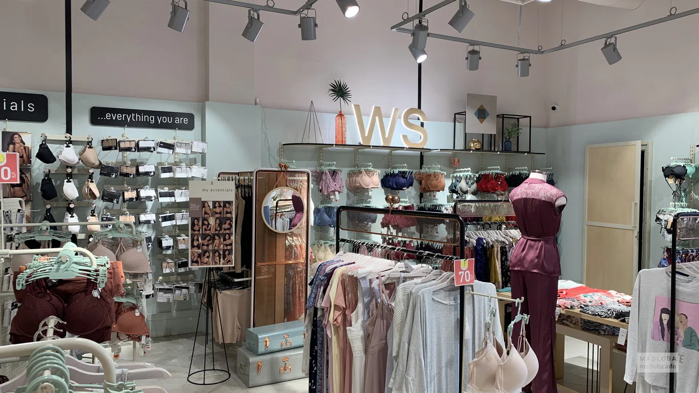 Товары магазина для женщин Women secret