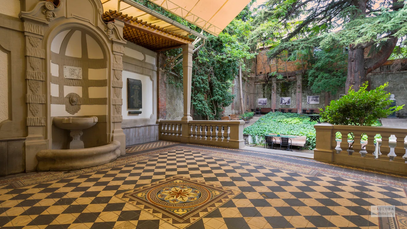 Self-guided tours in Tbilisi