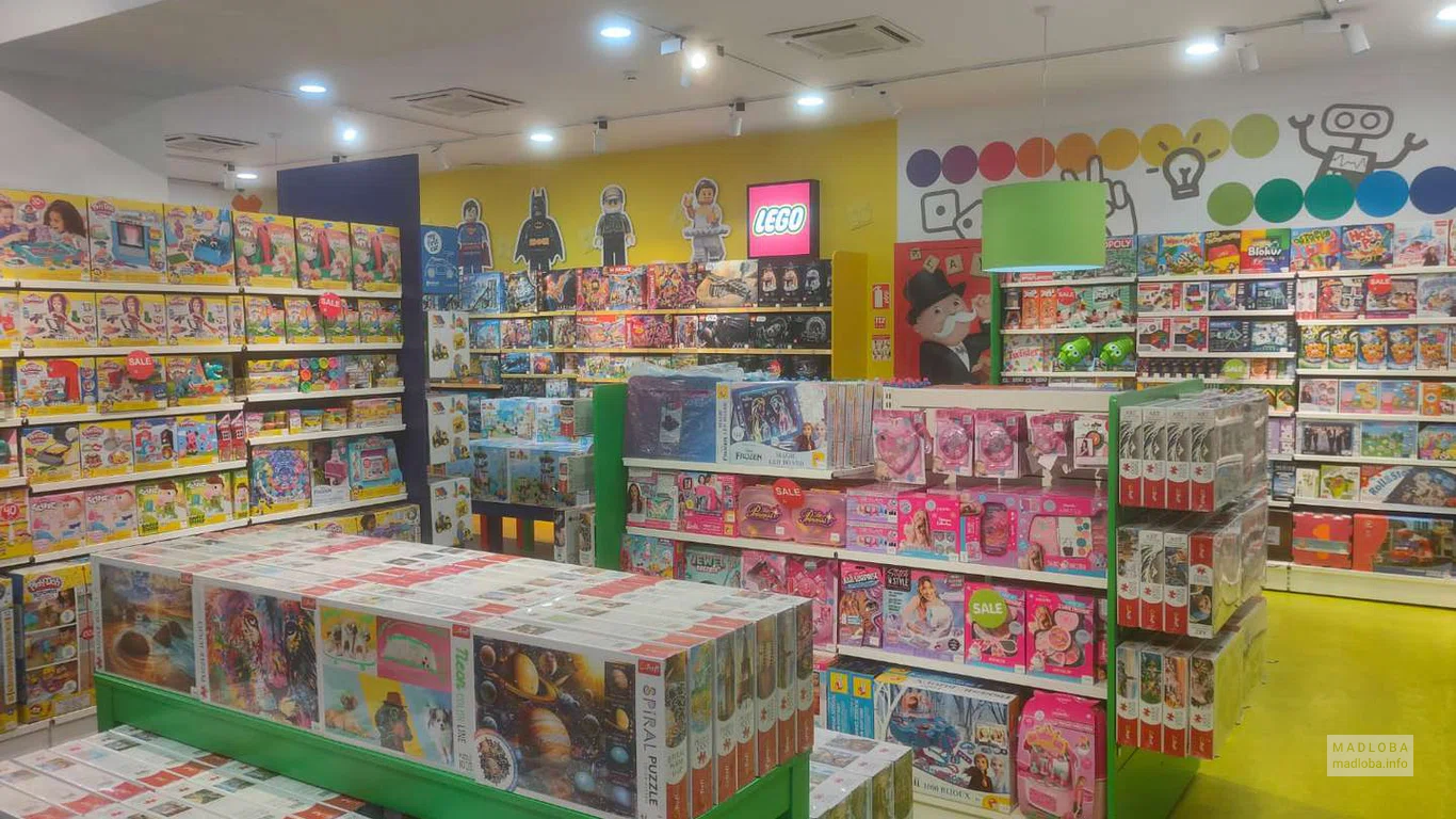 Разнообразные игрушки в XS Toys на ул. Абашидзе 63