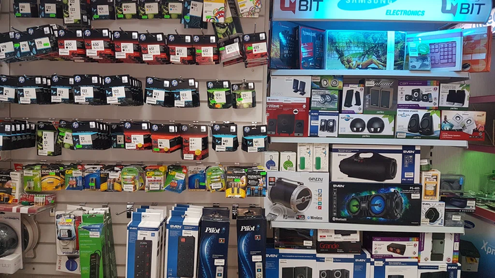 Computer equipment store (Kobaladze St.)