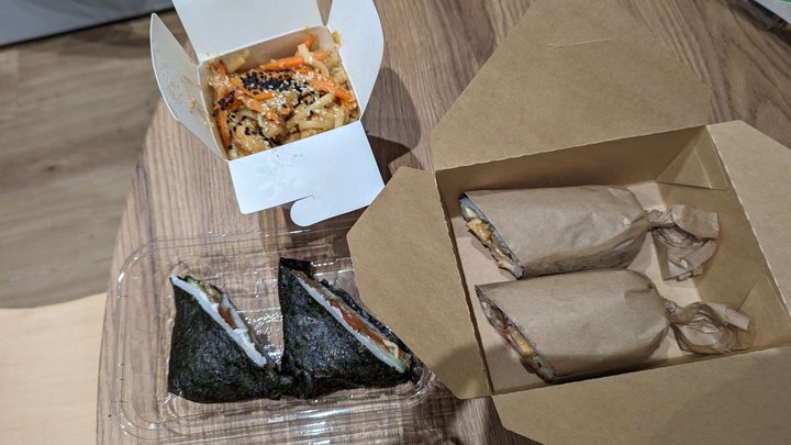 Yummy Meow (food delivery)
