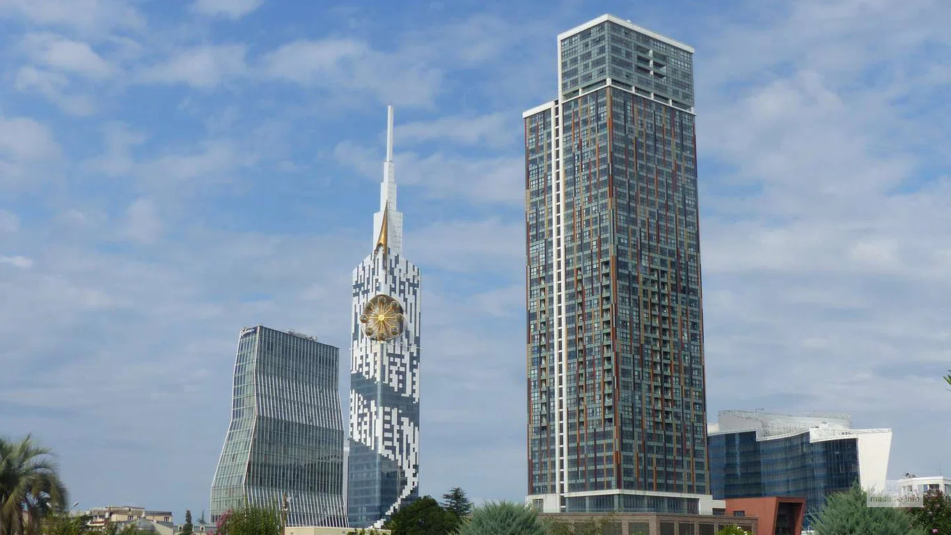 Жилой комплекс Porta Batumi Tower