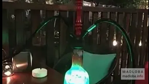 Кальян на летней площадке Знаменитого Kalyan Lounge