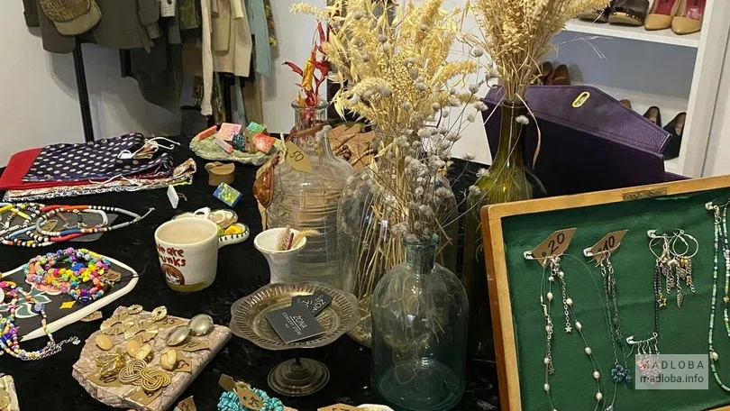 ZONA Concept Store — винтаж и авторский стритвир в Тбилиси