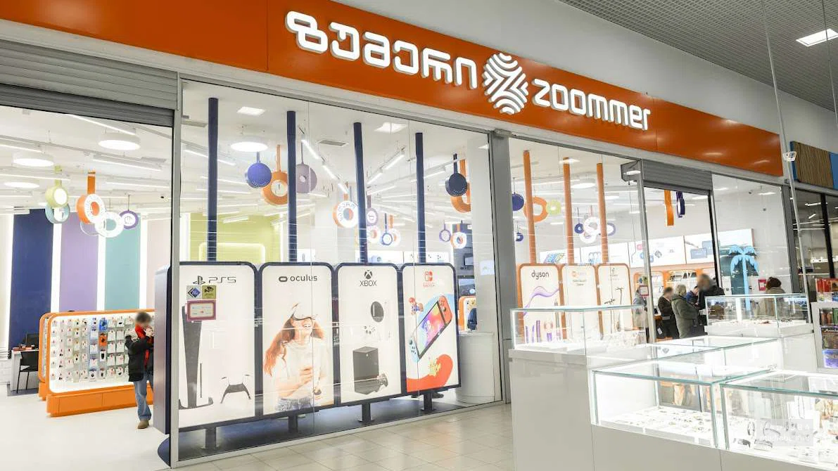 Магазин электроники "Zoommer" в торговом центре "East Point" в Тбилиси