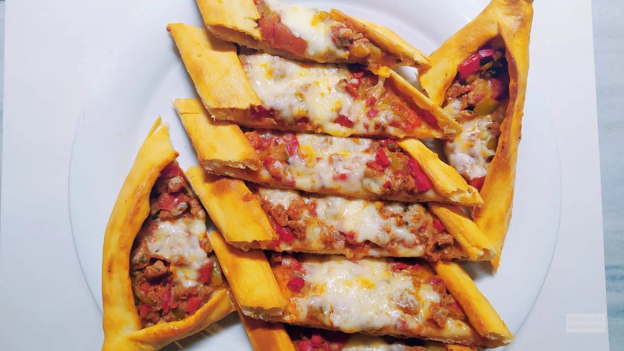 Хачапури в ресторане