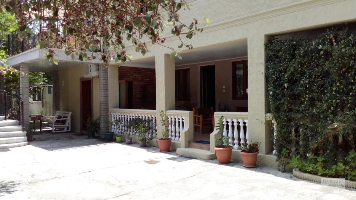 Guest House Agmashenebeli 229