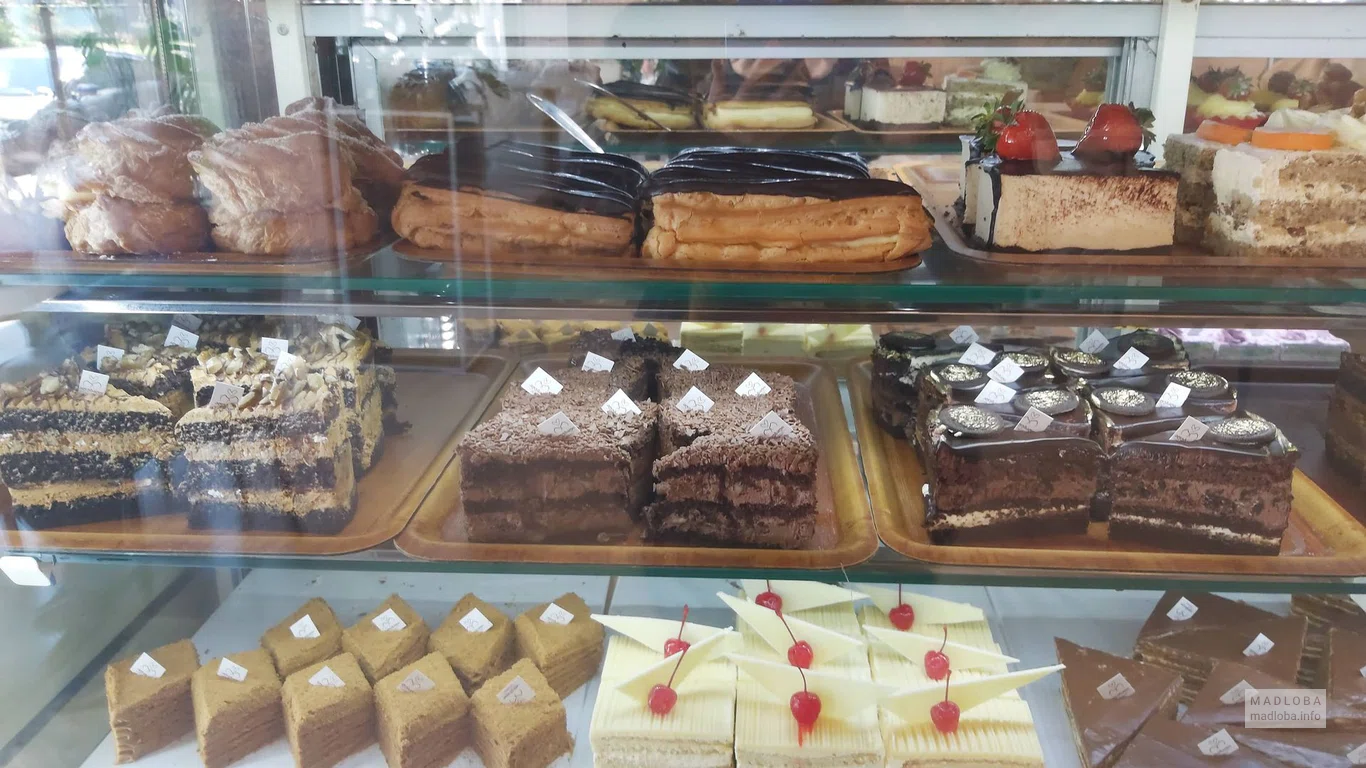Десертное кафе Alubali