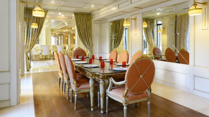 Hotel Ambassadori