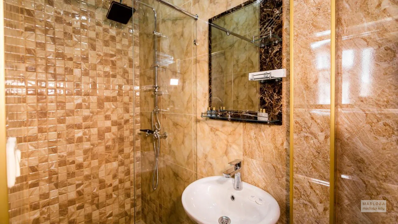 Ванная комната AMIR Hotel в Грузии