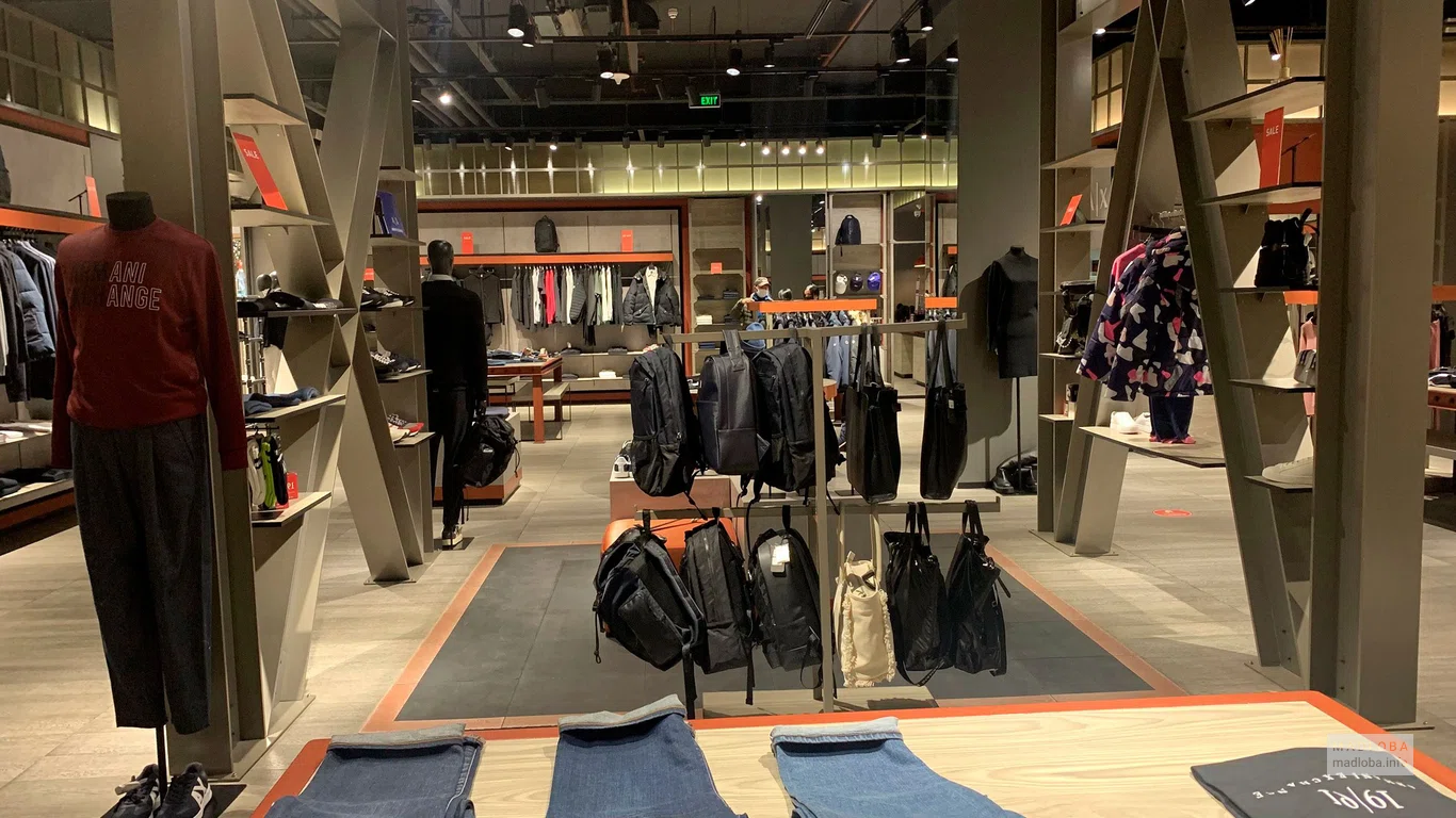 Рюкзаки в  Store Armani Exchange