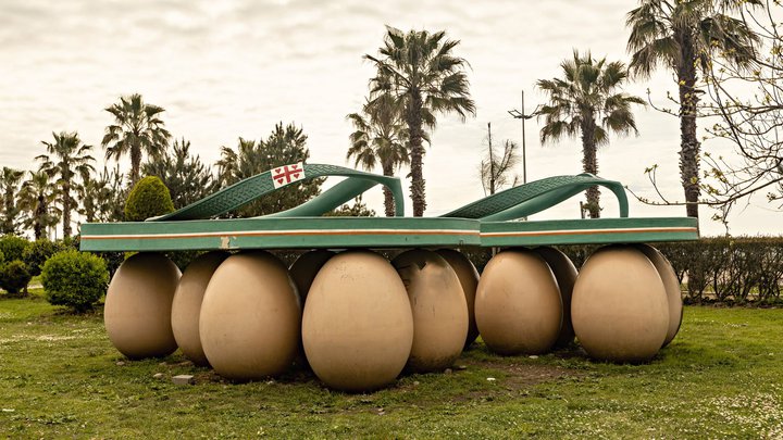 Flip Flop on Eggs