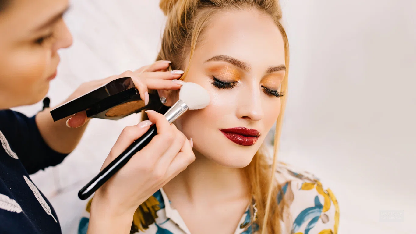 Макияж в салоне красоты Beauty Zone